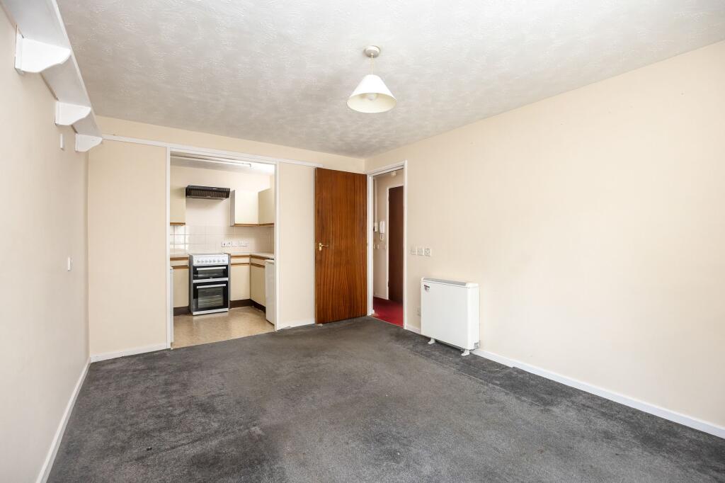 Church Road, Haywards Heath, RH16 photo 2