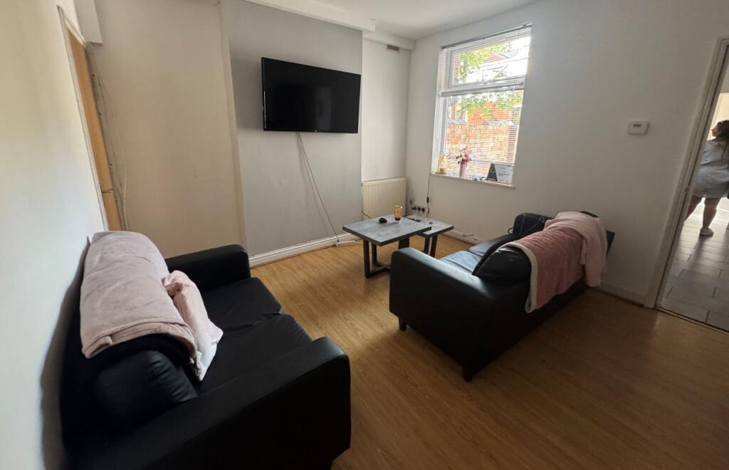 27 Roman Street, Leicester, LE3 0BD photo 4