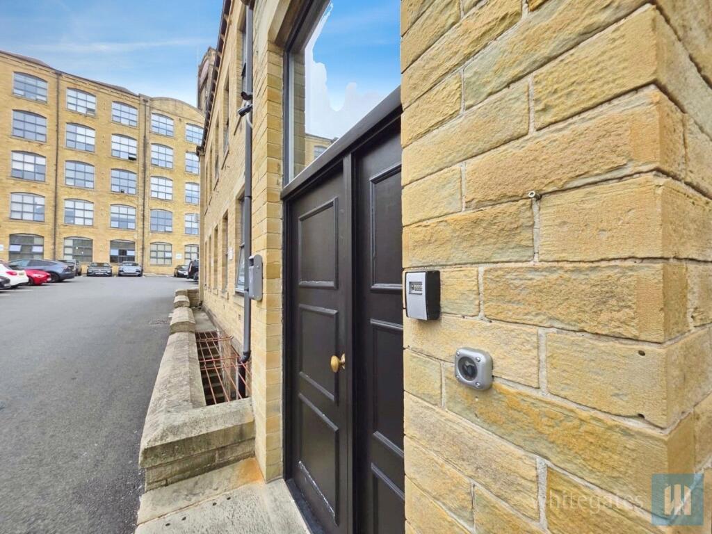 Apartment in Wakefield - View 4