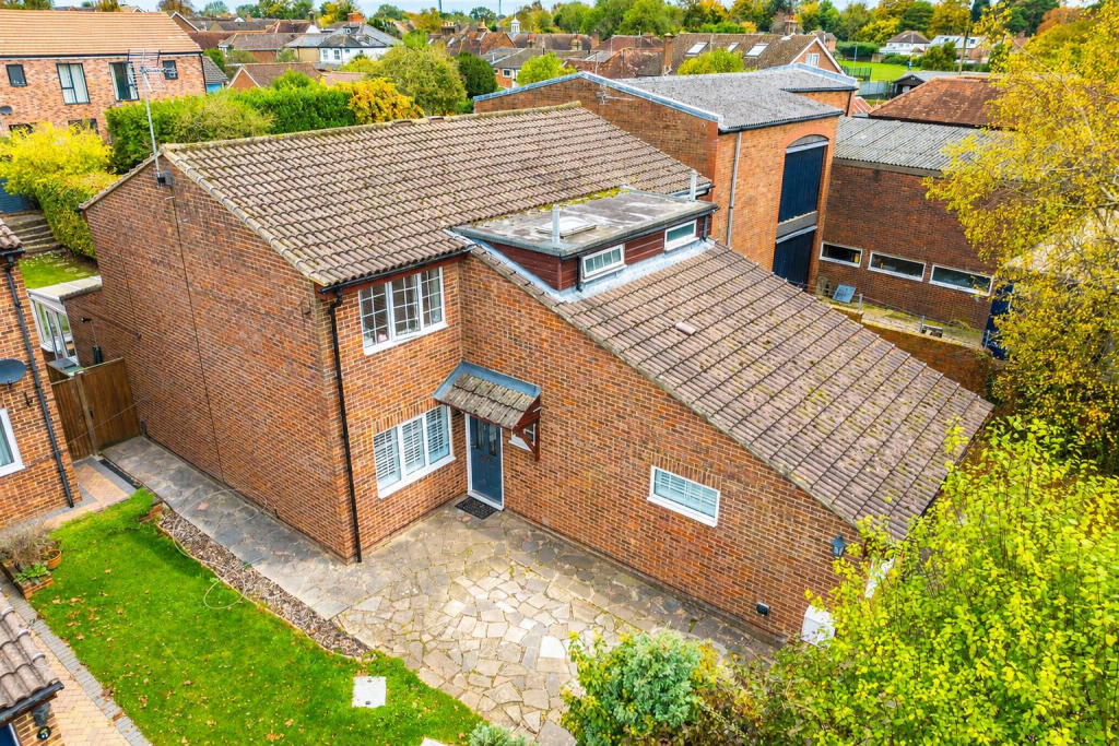 Main image of property: Ryder Close, Bovingdon, Hemel Hempstead