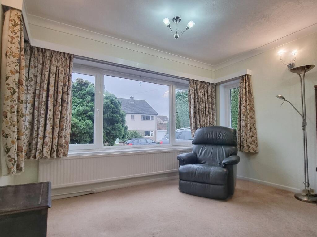 House in Silsoe, Central Bedfordshire - More