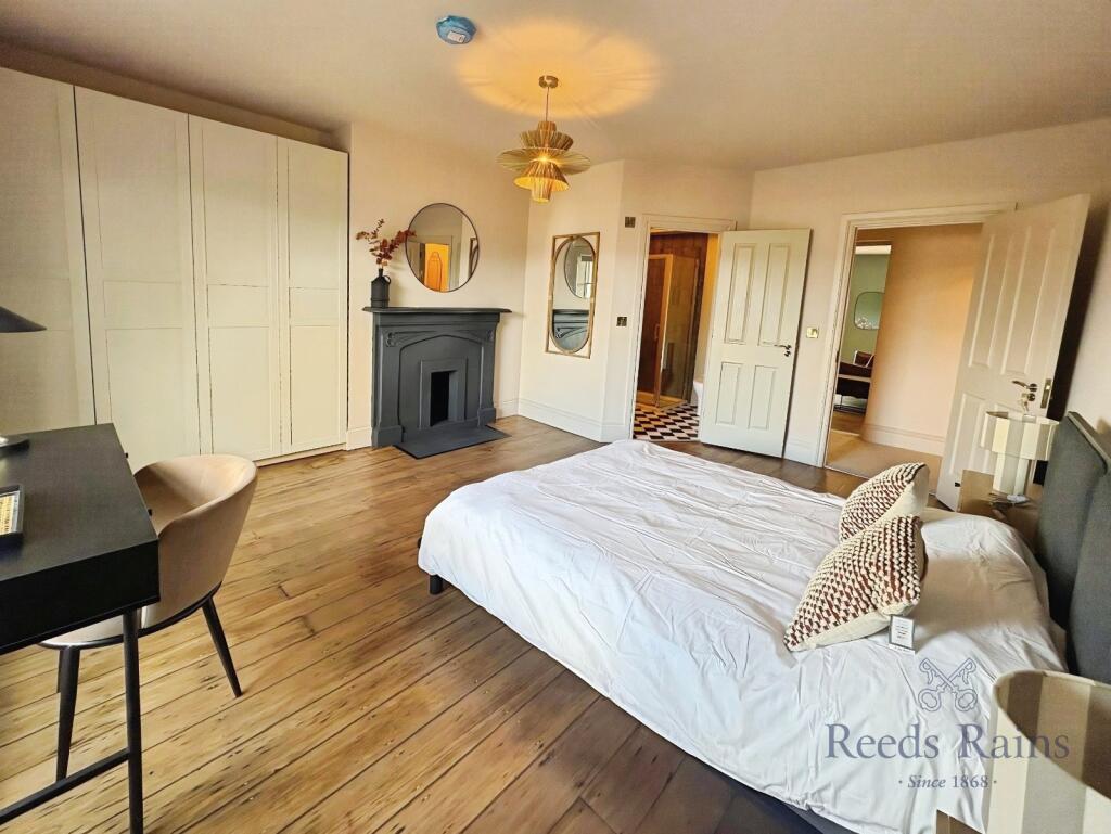 Apartment in Liverpool - View 4