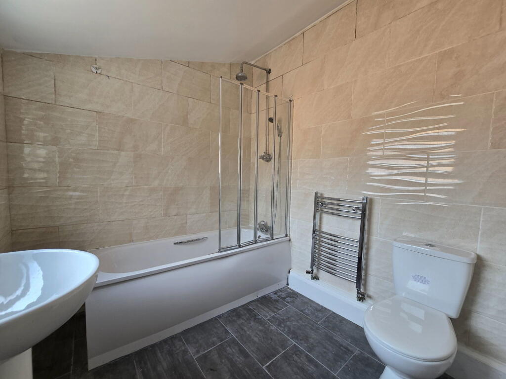 Apartment in London - View 3