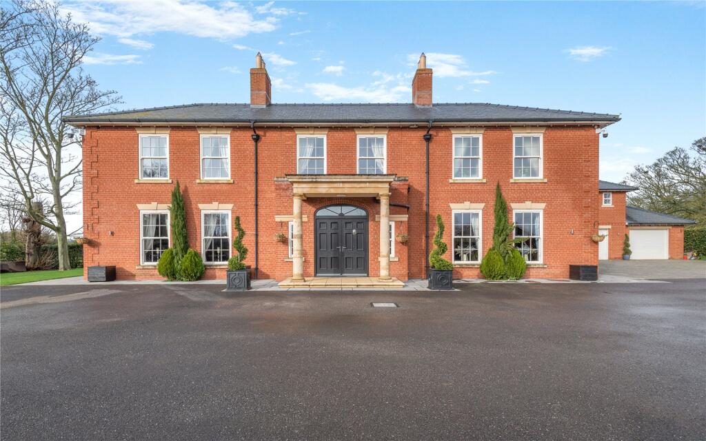 Main image of property: Chestnut House, Tinkle Street, Grimoldby, Louth, LN11