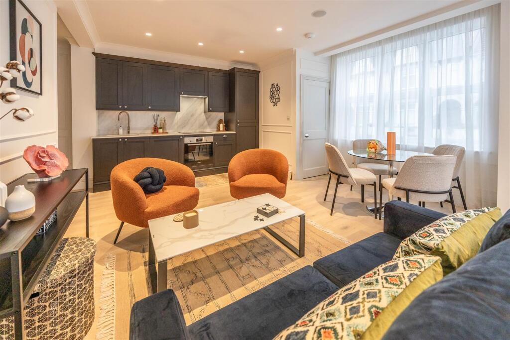 Main image of property: THE SALTINGS, PALL MALL, Leigh-On-Sea