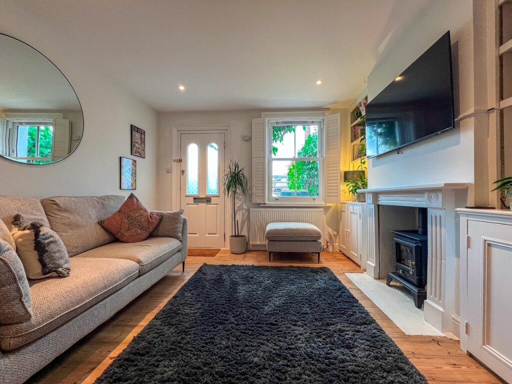 Dennis Road, East Molesey, KT8 photo 4