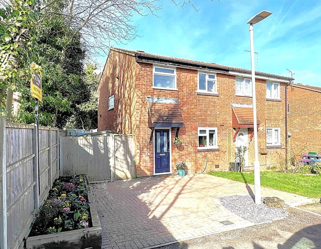 Main image of property: Hipkins, Bishop's Stortford