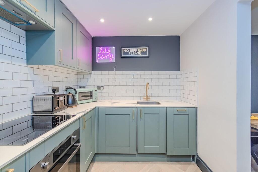 Main image of property: Western Road, Brighton