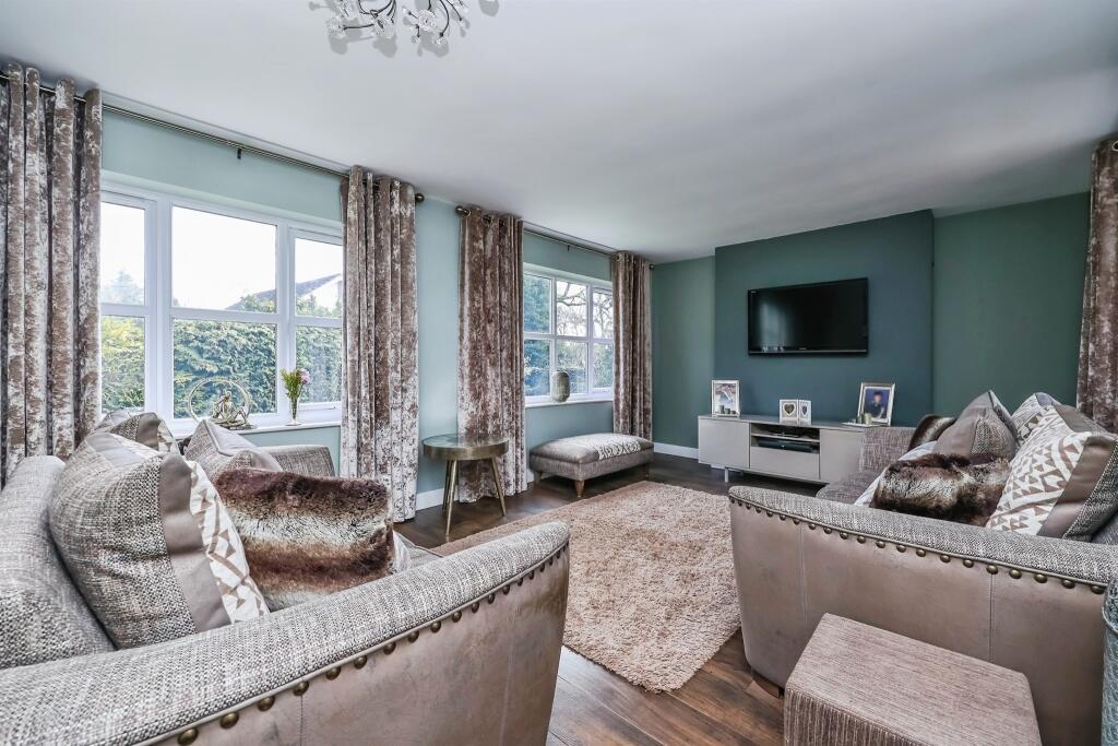 House in Ashfield, Hucknall - View 4
