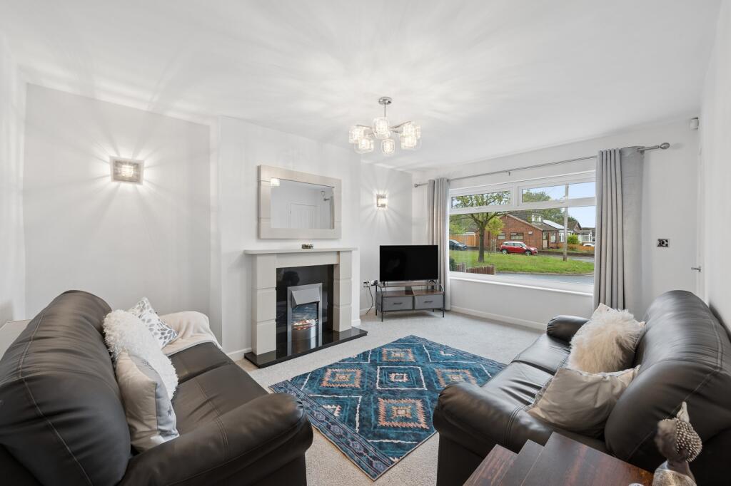 House in St Helens, Billinge Chapel End - View 2