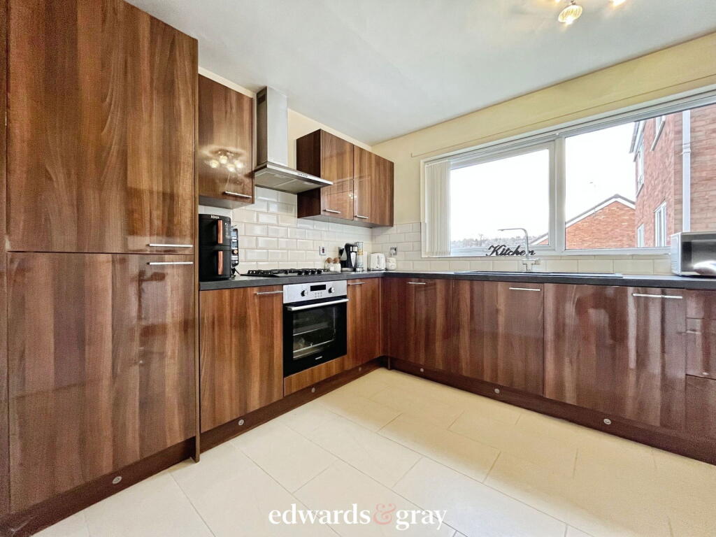 Additional image 5 of Princess Crescent, Halesowen, B63 3QE