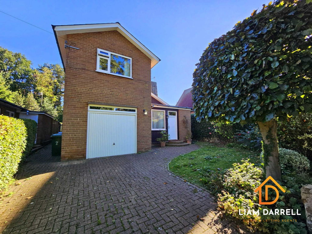3-bed detached on Glynndale Drive, Newby, Scarborough, North Yorkshire, £350,000