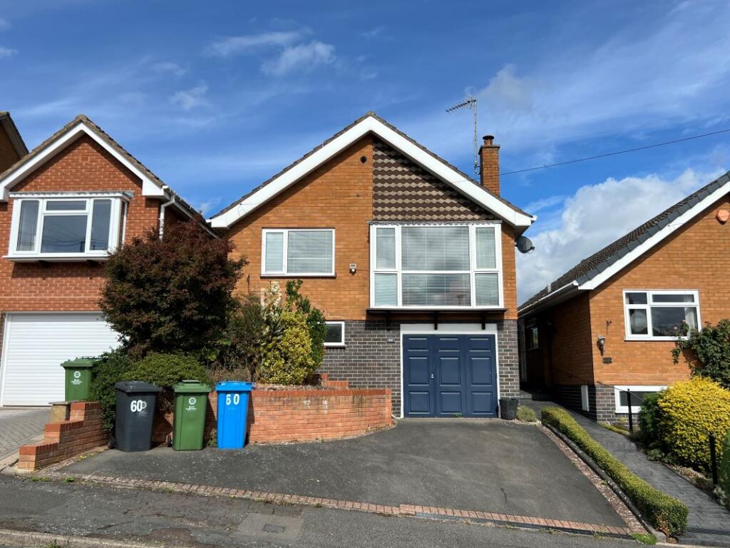 3-bed detached on 60 Redwood Road, Kinver, Stourbridge, DY7 6JF, £250,000
