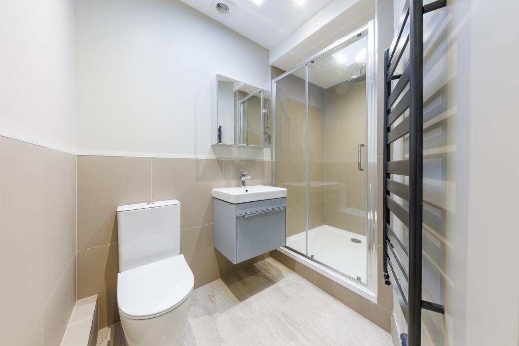 Apartment in London - More
