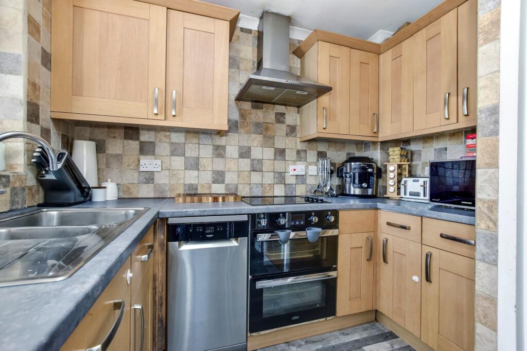 De Havilland Way, Abbots Langley, WD5 photo 3