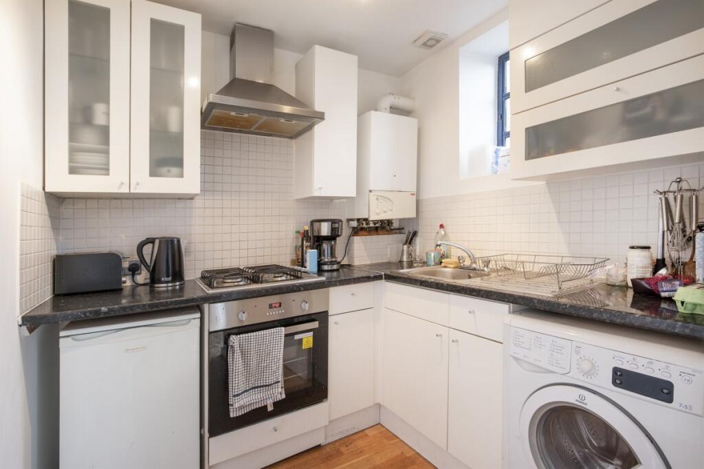 Apartment in London - More