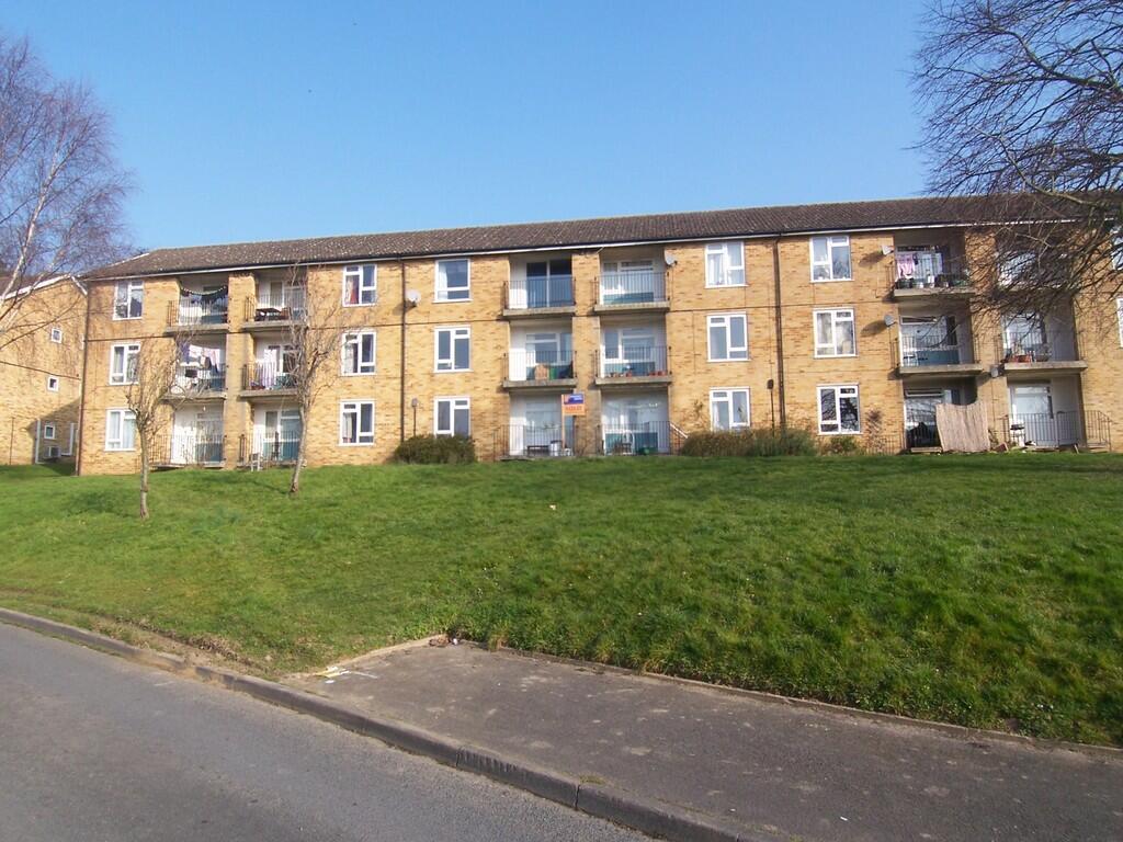 1-bed apartment on Allen Drive, Paganhill, £125,000