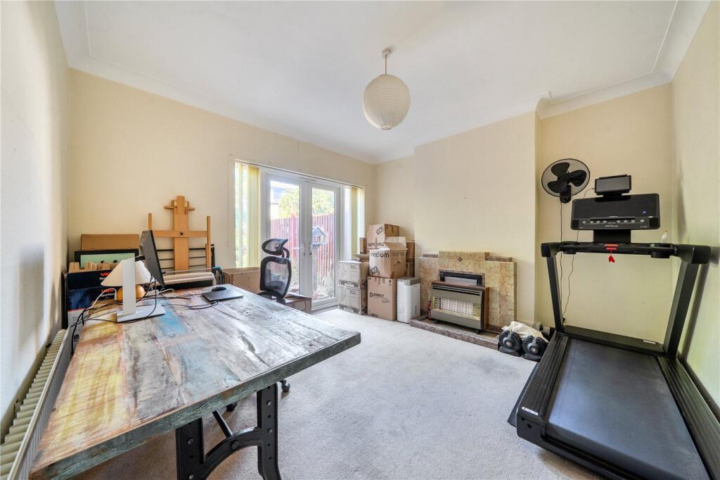 House in London, Cordwell Estate, Hither Green - View 3