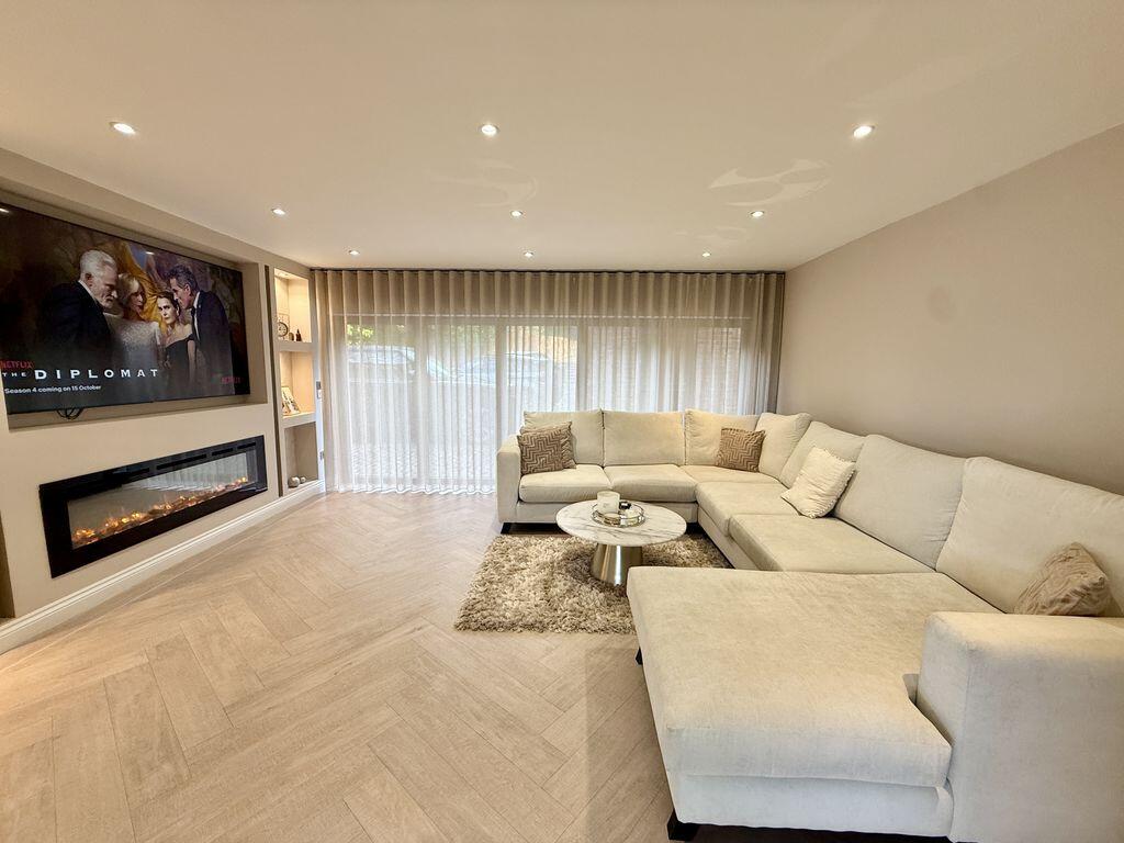 Quarry Road, Romiley photo 4