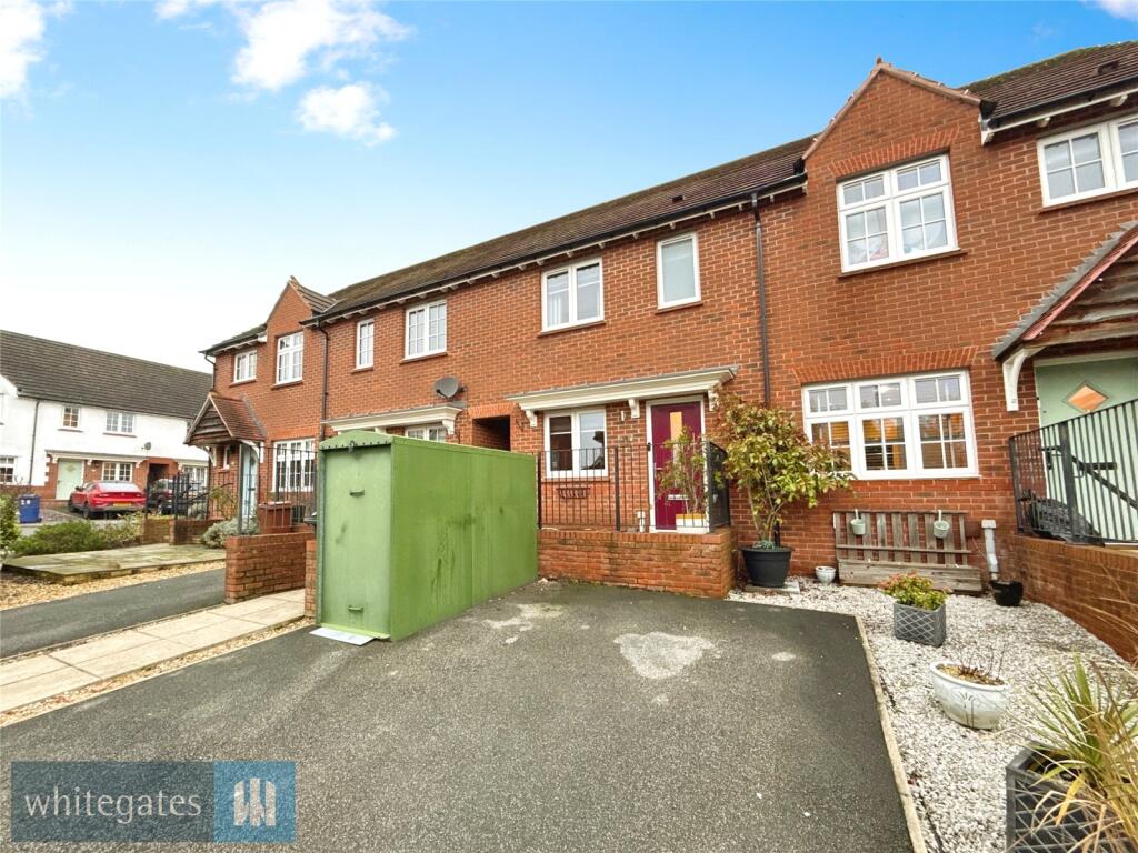3-bed terraced on Middleton Grove, Dodworth, S75, £200,000