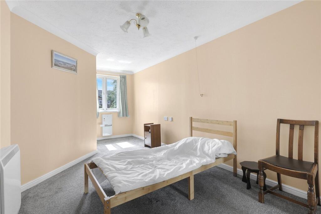 Apartment in Middlesbrough - View 4