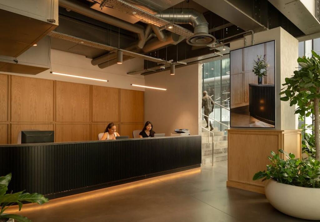 Main image of property: Cannon Green Building, 27 Bush Lane, London, EC4R 0AN