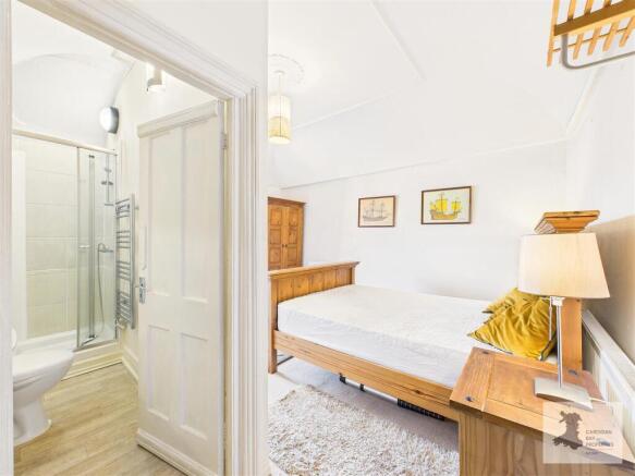 Bedroom &amp; En-suite