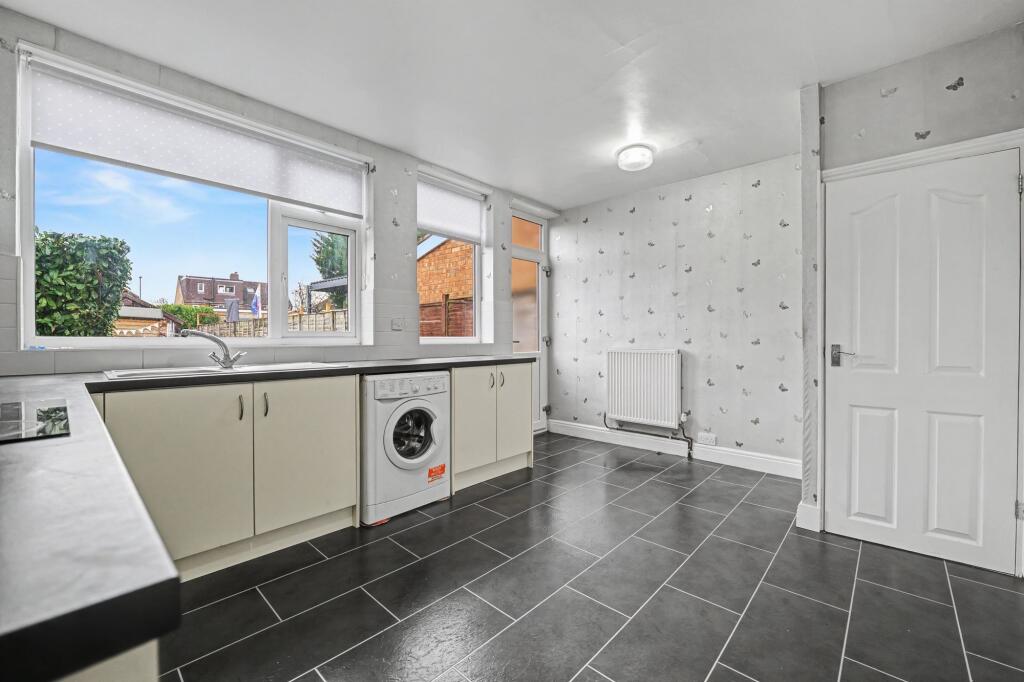 Erithway Road, Coventry, CV3 photo 3