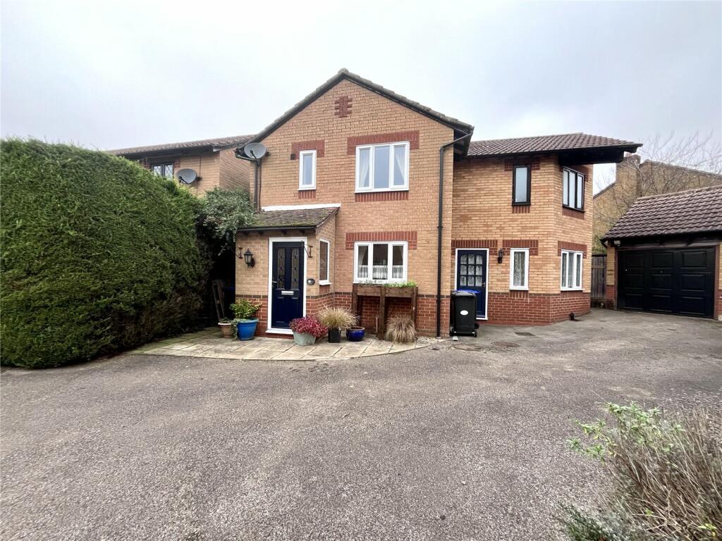 4-bed detached on Hawthorne Close, WOODFORD HALSE, Northamptonshire, NN11, £340,000