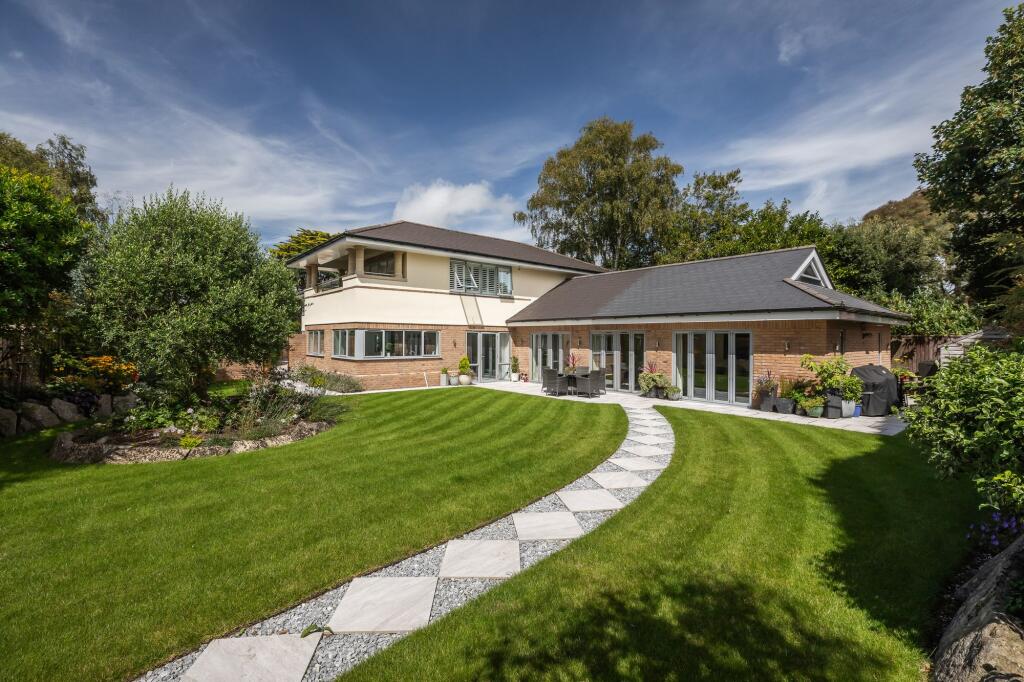 Cliff Drive, Canford Cliffs, Poole,  BH13 7JD