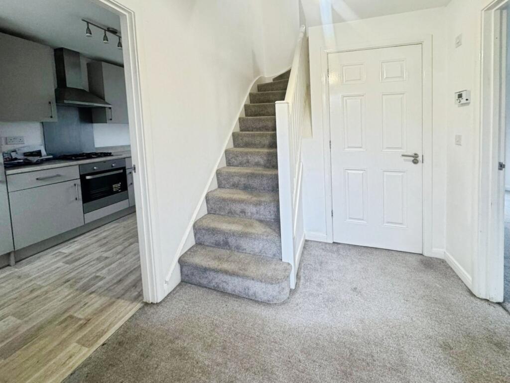 Guilsborough Road, Eye, PE6 photo 2