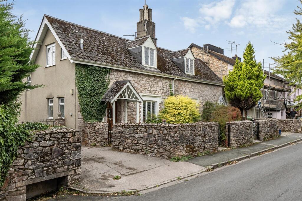 Main image of property: Abbotskerswell, Newton Abbot