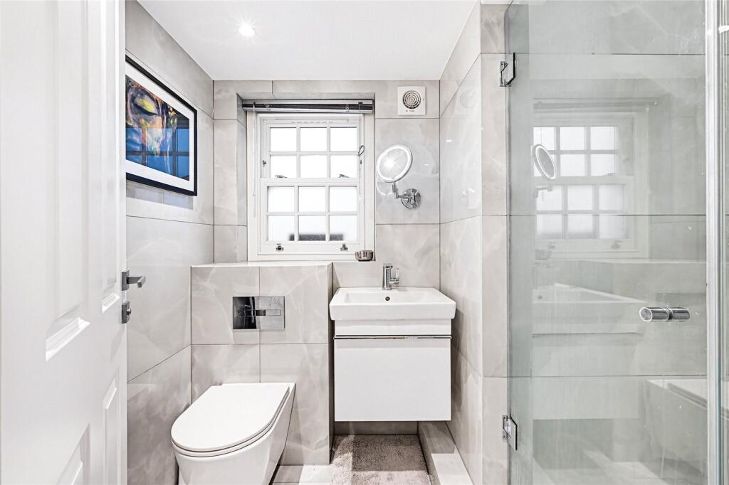 Devonshire Terrace, London, W2 - More