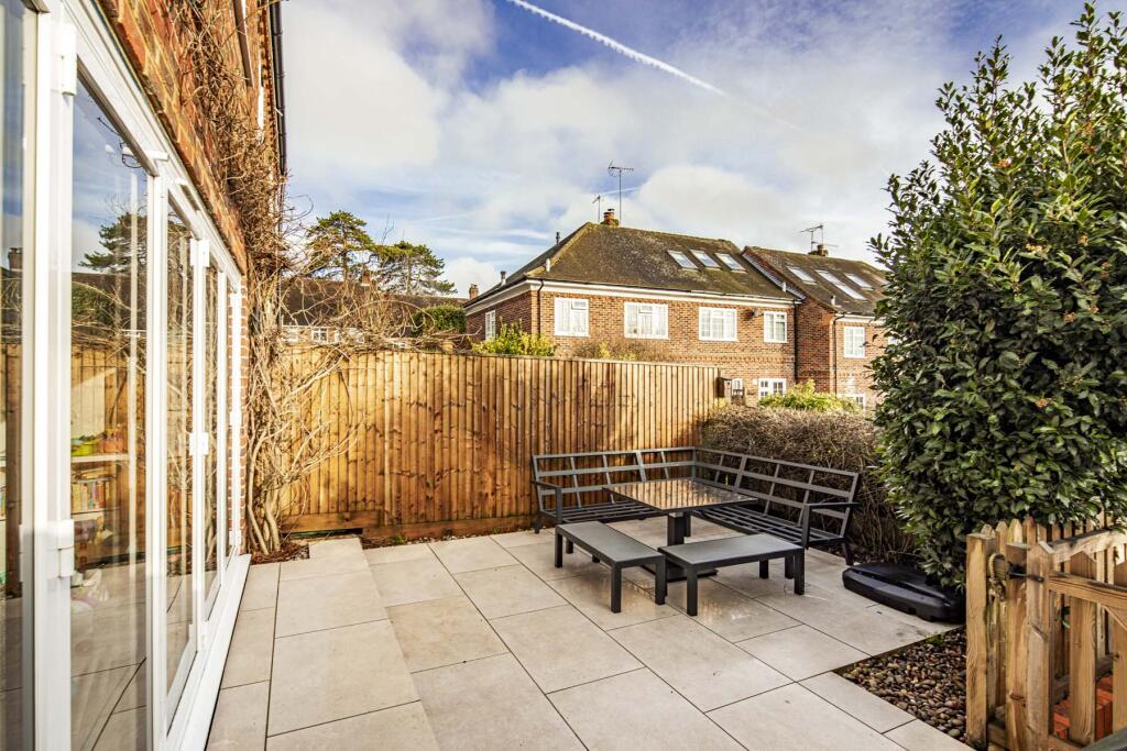 2 Chestnut Cottages , Streatley on Thames photo 3