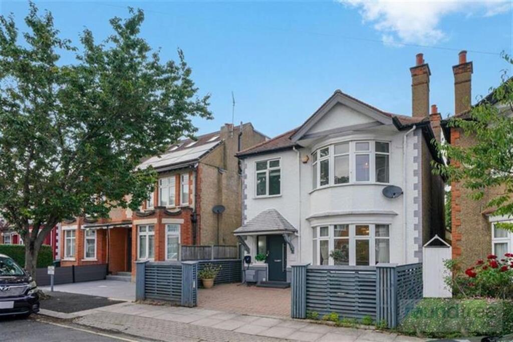 4-bed house on Egerton Gardens, Hendon NW4, £960,000
