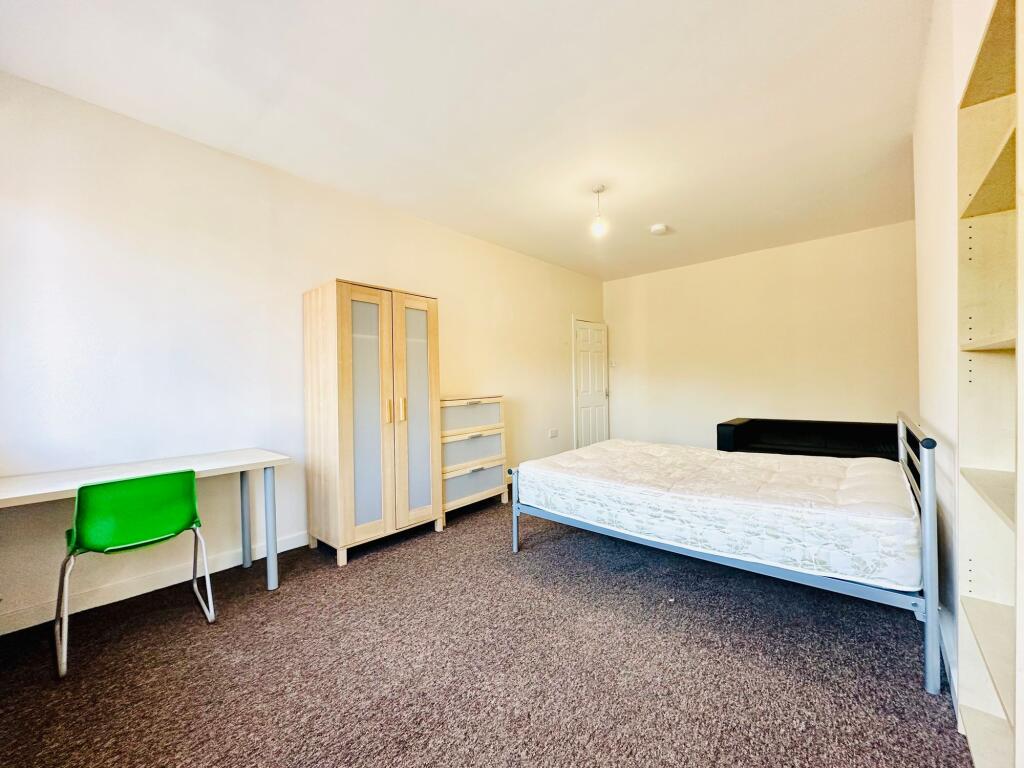 Apartment in Nottingham - More