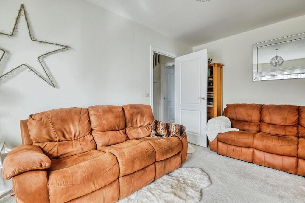 House in Tamworth, Staffordshire - View 5