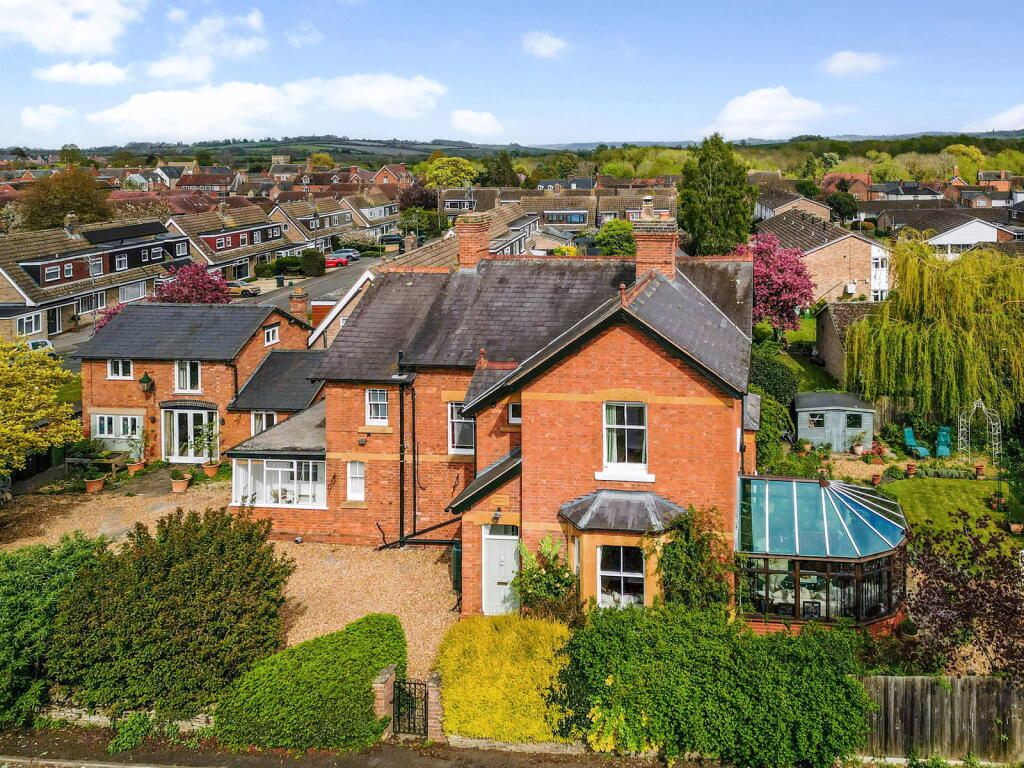 Main image of property: Green Lane, Shipston On Stour, CV36 4HG