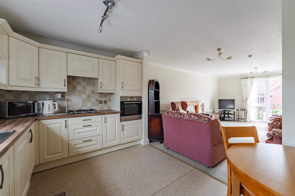 House in Breckland, Woodgate Park, Swanton Morley - View 4