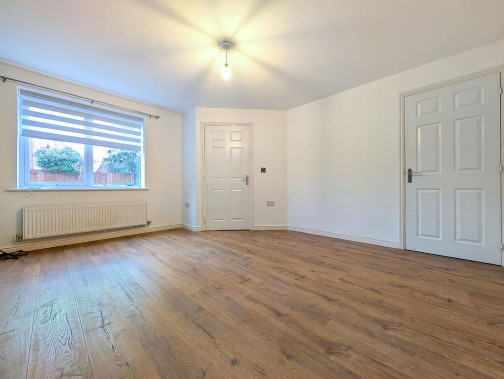 Bowden Close, Newcastle Upon Tyne photo 4