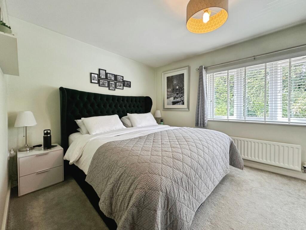 House in Basingstoke and Deane, Black Dam - View 5