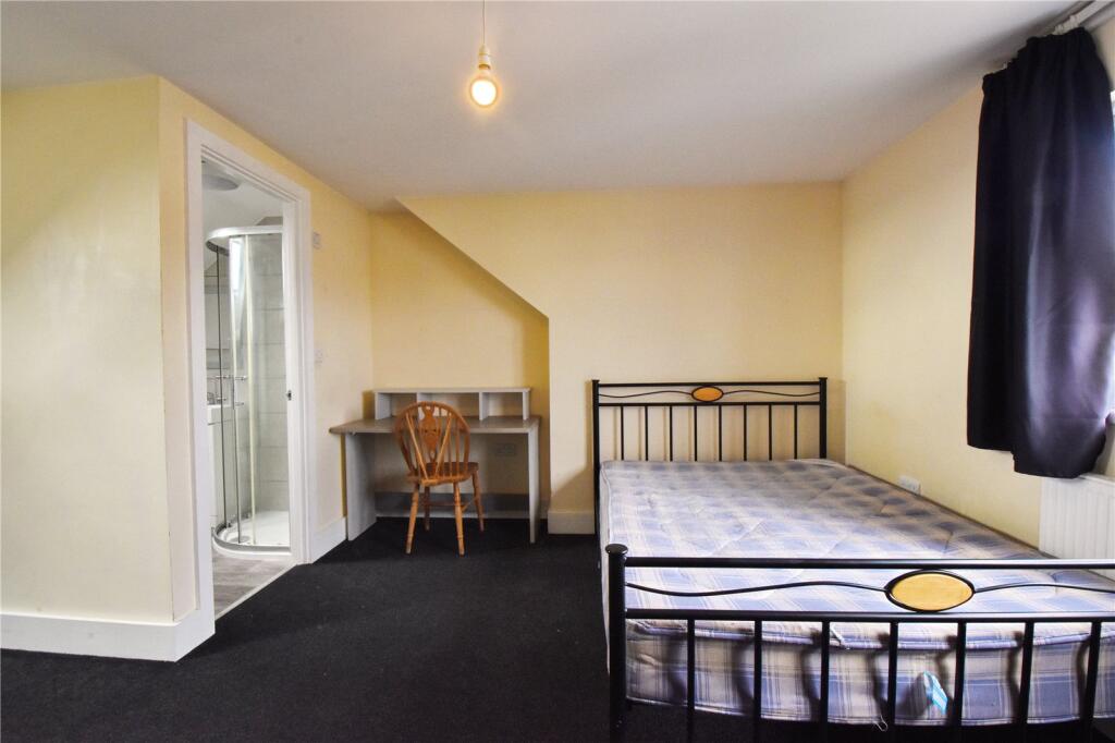 5 bedroom house for rent