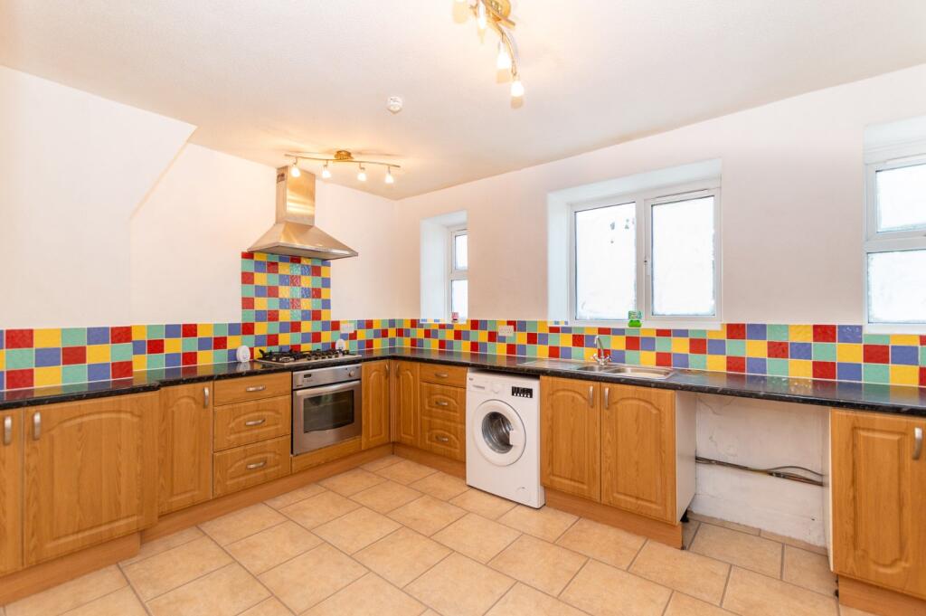 House in Porthaethwy / Menai Bridge, Ynys Môn / Isle of Anglesey - More