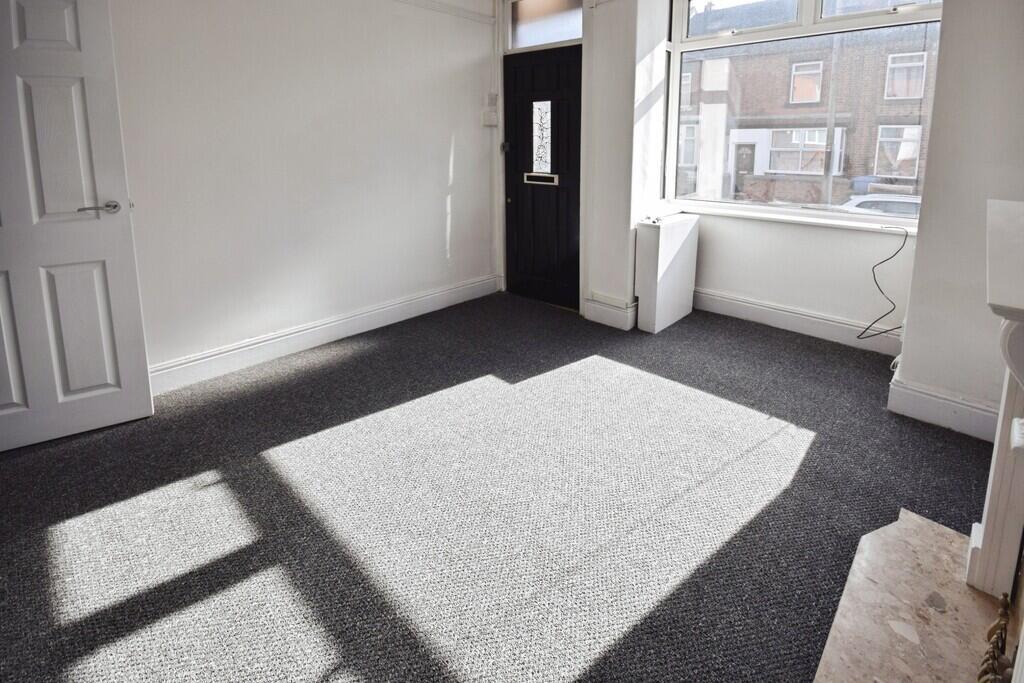 House in Stoke-on-Trent - View 2