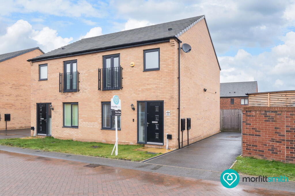 House in Rotherham, Waverley - View 2