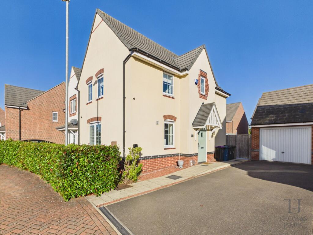 3-bed detached on Meadow Crescent, Cotgrave, NG12, £340,000