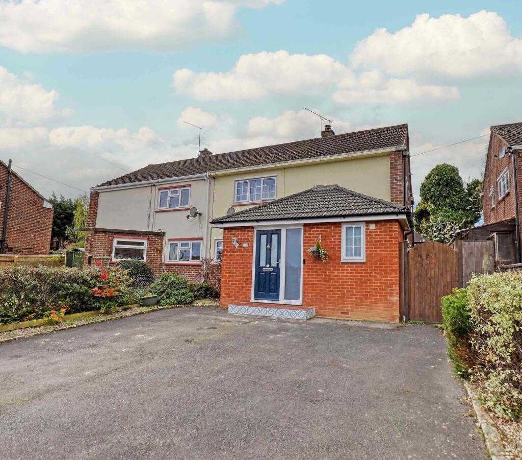 Main image of property: Queensway, Maidenhead, SL6