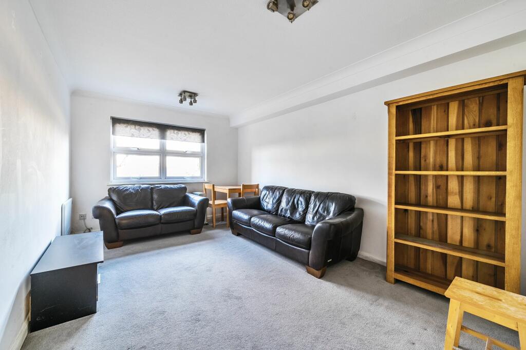 Coppermill Lane, Walthamstow E17 - View 5