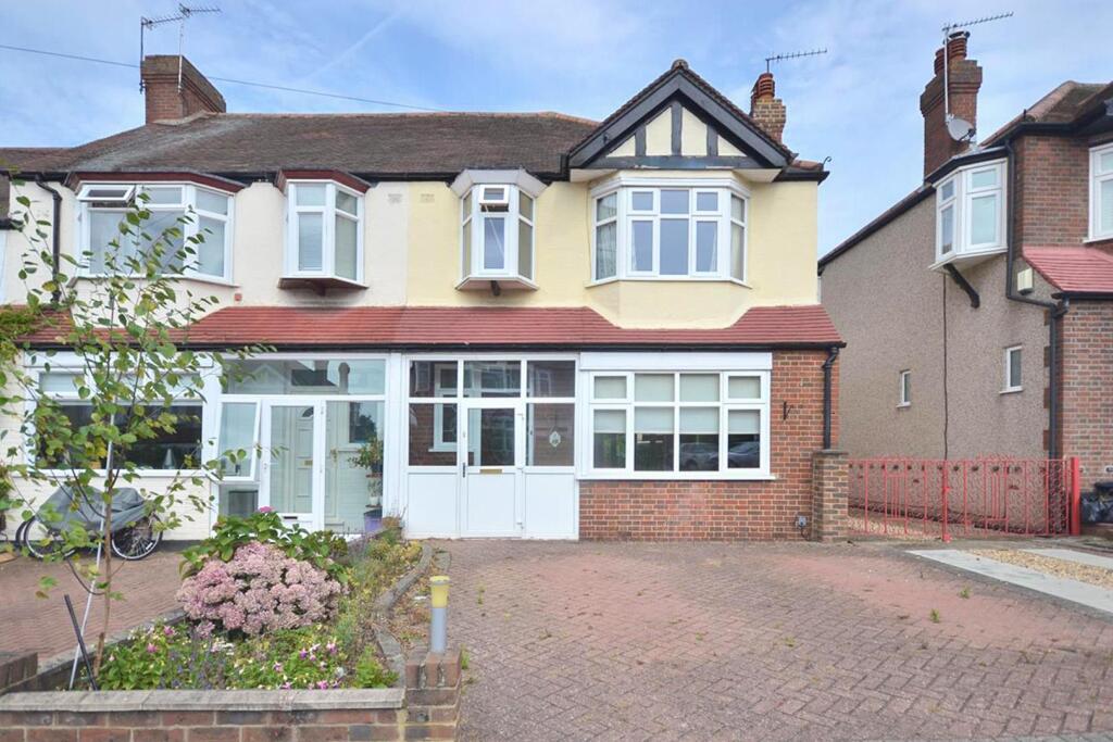 Main image of property: Eastway, Morden