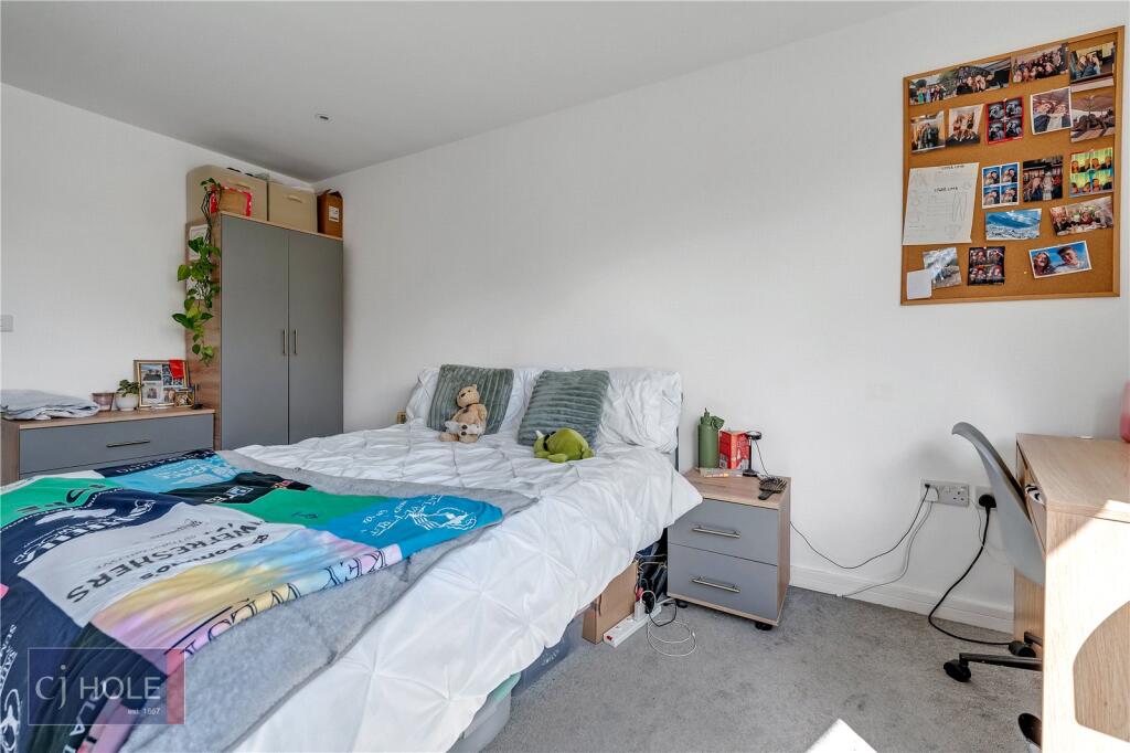 6 bedroom apartment for rent